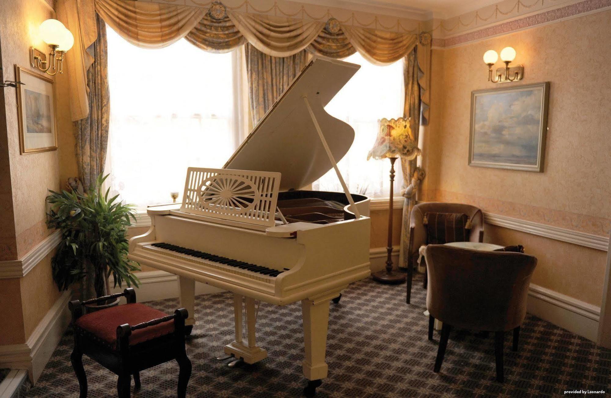 Lairgate Hotel Бевърли Екстериор снимка